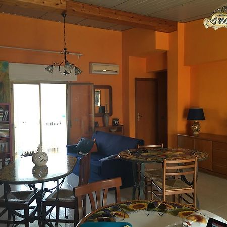 サント・ステーファノ・ディ・カマストラ I Colori Dell'Arcobaleno Bed & Breakfast エクステリア 写真